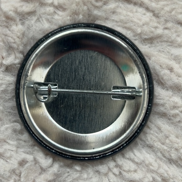 Hard Rock Cafe Save The Planet We Recycle Button Pin - Picture 8 of 13